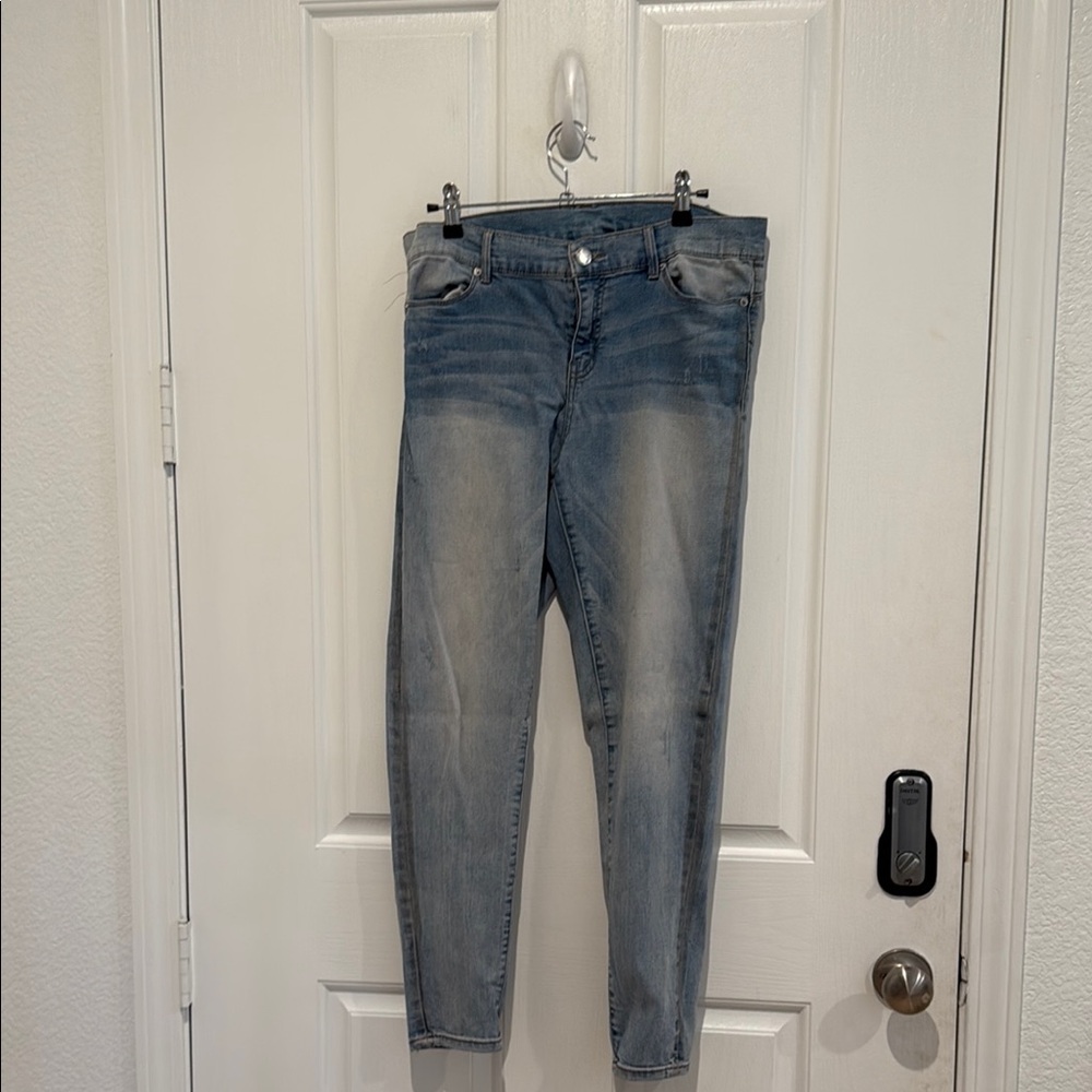 Juicy Couture women’s jeans - Picture 3 of 7